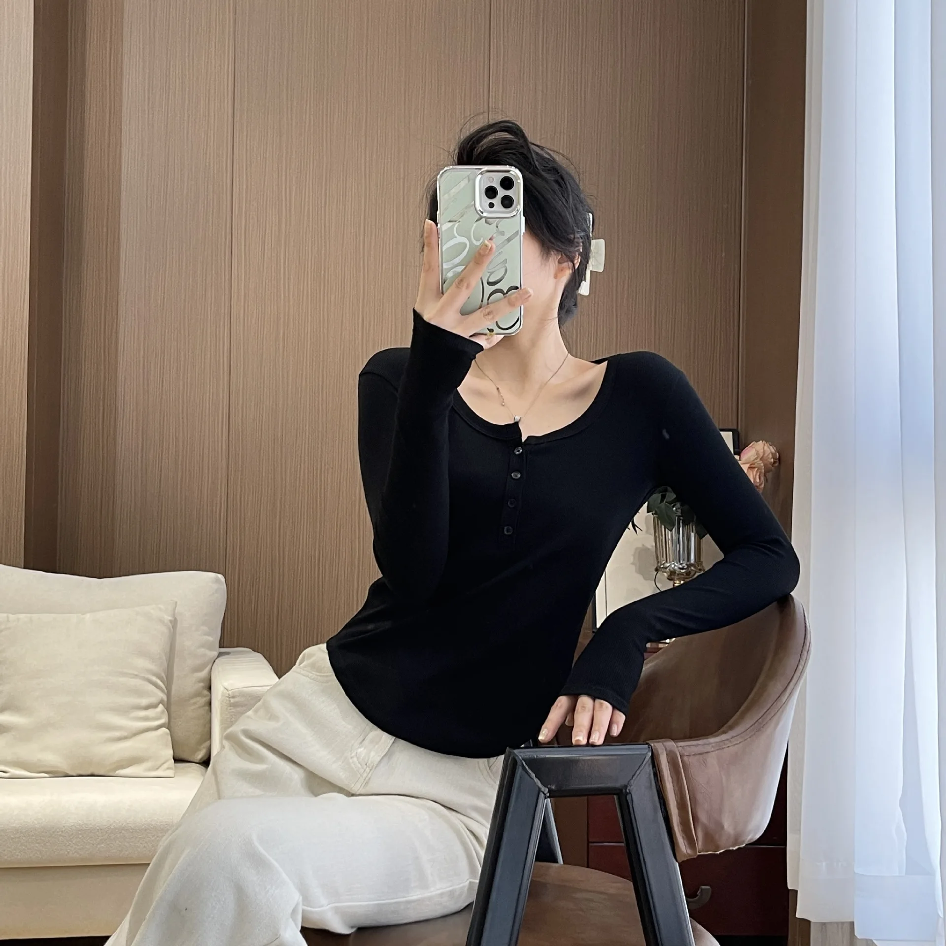 2024 long-sleeved T-shirt with U-neck bottoming shirt inside women's pure desire top solid color modal thread