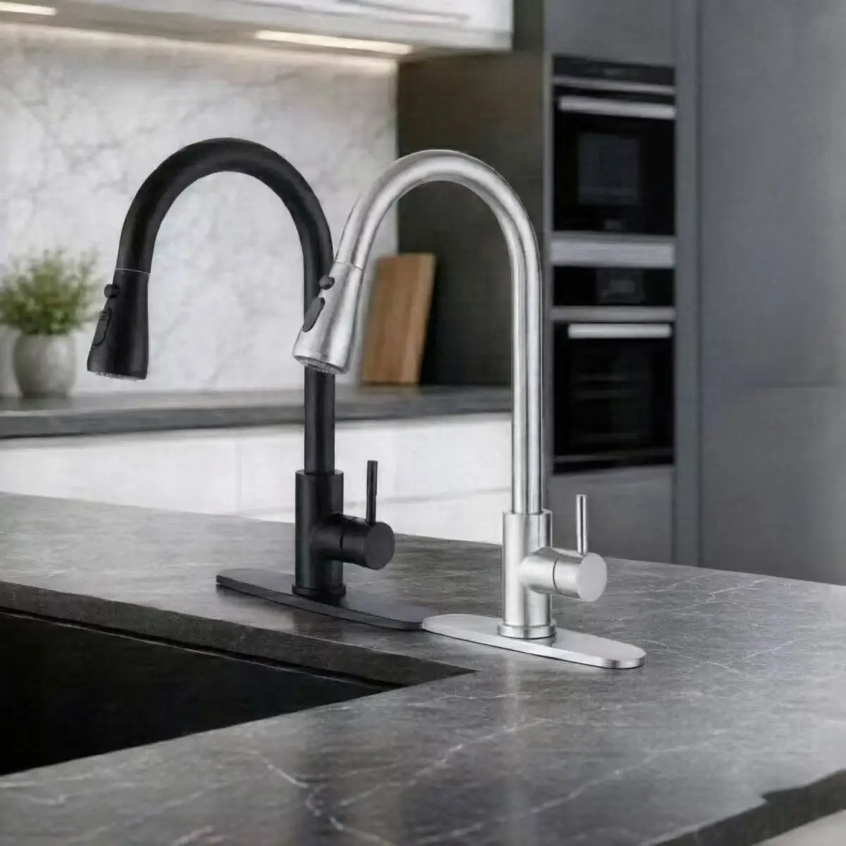 Kitchen Faucet Single Hole Pull Out Spout Kitchen Sink Mixer Tap Stream Sprayer Head Chrome/Black Mixer Tap