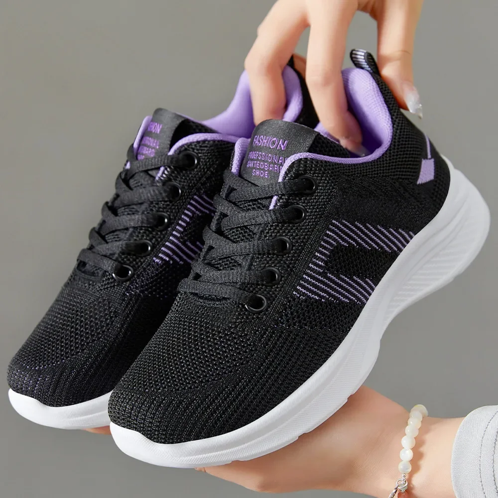 Zapatos deportivos de malla transpirable para mujer, zapatillas informales ligeras de suela suave con bloqueo de Color, novedad de verano, 2024