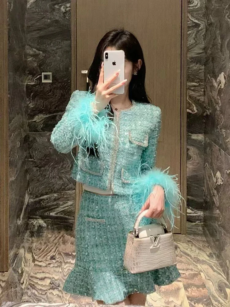 New Fashion Autumn Winter Two Piece Set Women Multi Pocket Diamonds Jacket Tassel Pockets Sequins Tweed Ruffles Mini Skirt Suit