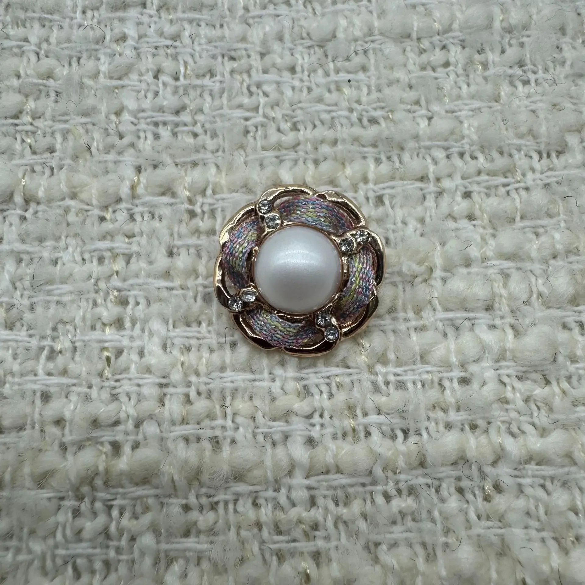 8Pcs/lot 18-23mm Hand sewn pearl metal woven double tone button hand threaded rope round decorative button N137