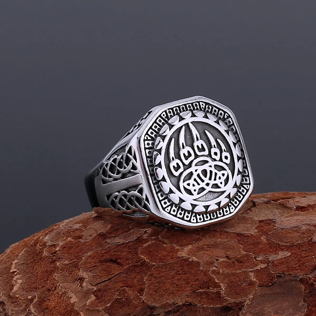 Stainless Steel Masculine Men Animal Bear Paw Pattern Ring Vintage Nordic Celts Totem Endless Knot Ring Gift for Boyfriend