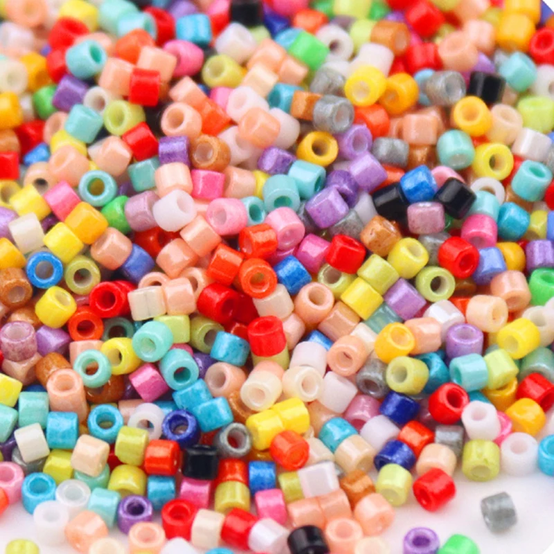 2000 stücke 11/0 1.3*1,6mm Generisches Metallic Farbe Glas Perlen Japanischen Uniform Lose Distanz Seed Perlen für Schmuck, der DIY Nähen