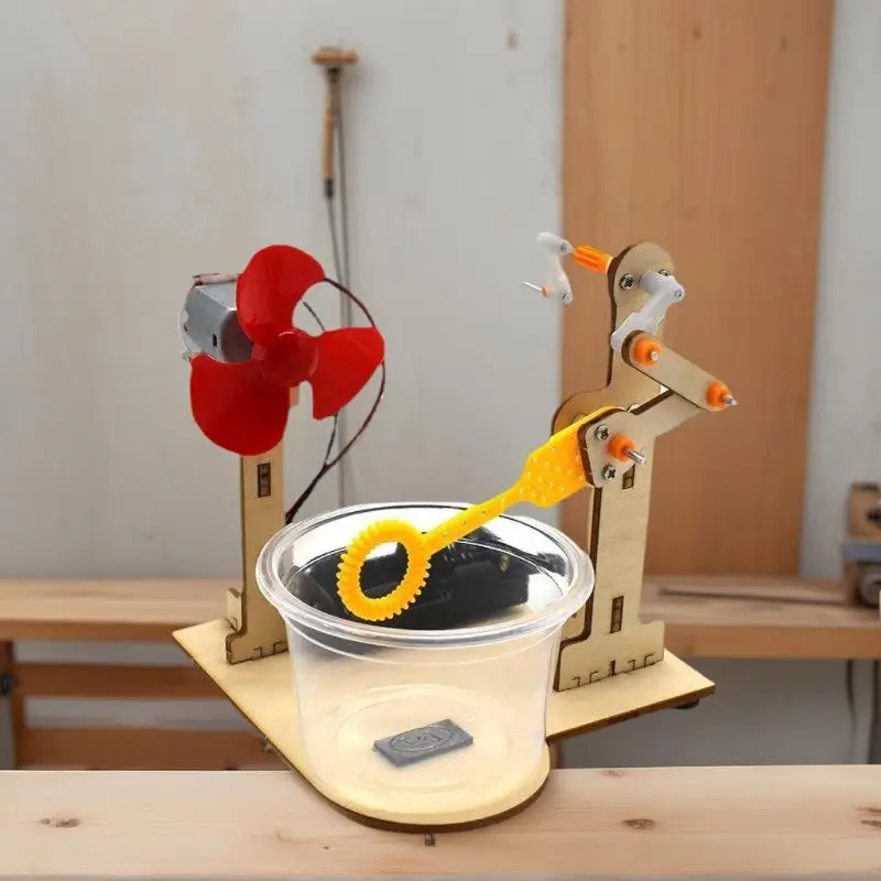 Set di apprendimento per macchine per bolle a manovella fai-da-te in legno coinvolgente per attività scientifiche per bambini.
