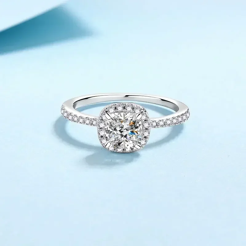 

Platinum Pt950 Light Luxury Ring, D color 1 Carat D Color Moissanite Diamond Ring for Women Sparkling Fine Jewelry Gift Ladies
