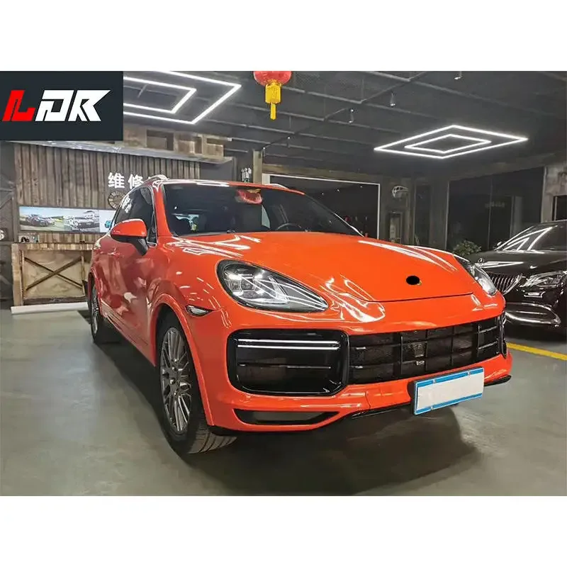 

Лидер продаж, комплект кузова для Cayenne 2011-2017, изменение на 2018, включает передний и задний бампер с решеткой фары