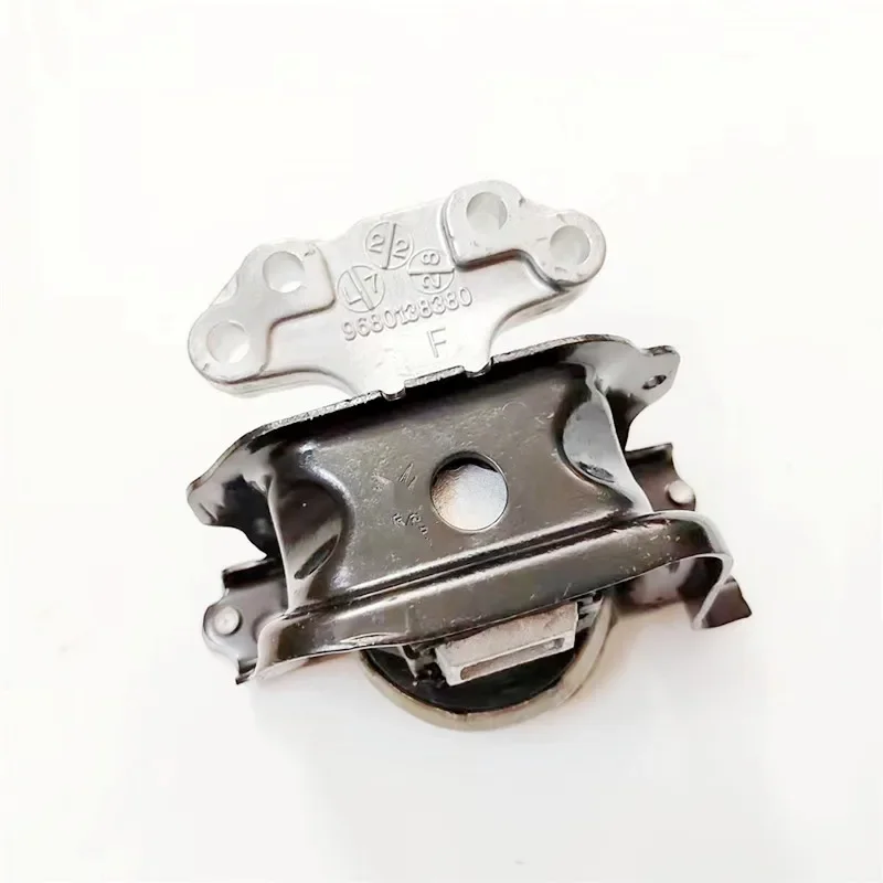 

Подходит для Peugeot 2008 208 207CC Citroen DS3 правый кронштейн двигателя правая верхняя лапка машины резиновый Монтажный кронштейн 1839J2