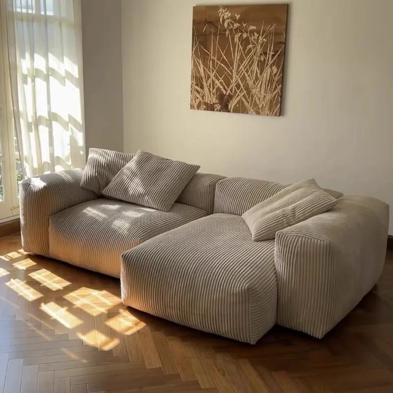 

Дизайнерский диван ваби с бесшумным ветром для гостиной, двойной кремовый ветер, маленькая квартира, блок тофу, прямой ряд, тканевый диван с тремя кошачьими когтями