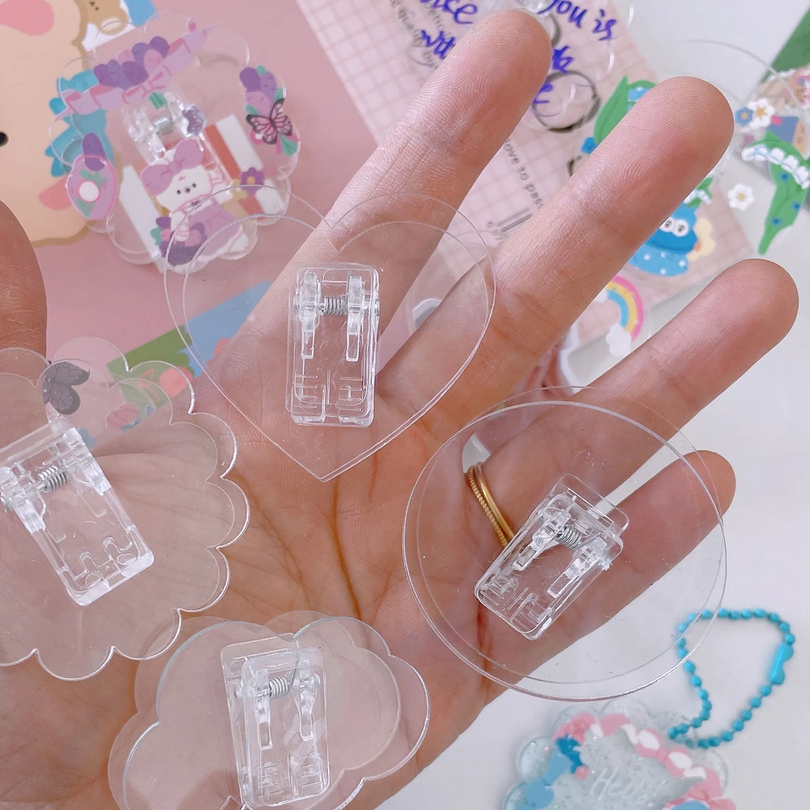 

50pcs Badge Holder Lanyards for Conventions School Events Self Adhesive Wall Clips Small Spring Plastic Durability