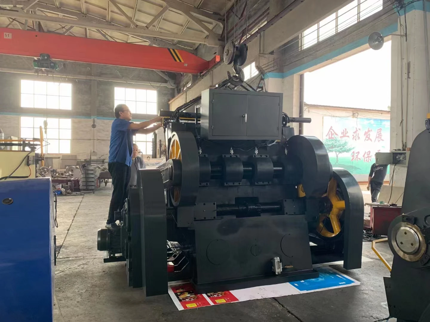 Small Die Cutting and Creasing Machine /pizza Paper Box Making Machine/manual Creasing Machine Used