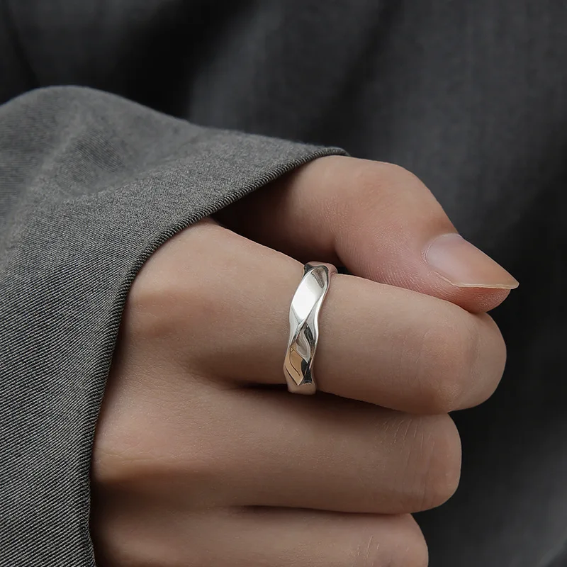 Minimalist Trendy Sterling Silver Adjustable Mobius Strip Ring for Women Man Korean Geometry Designer Jewelry Accessories Gifts