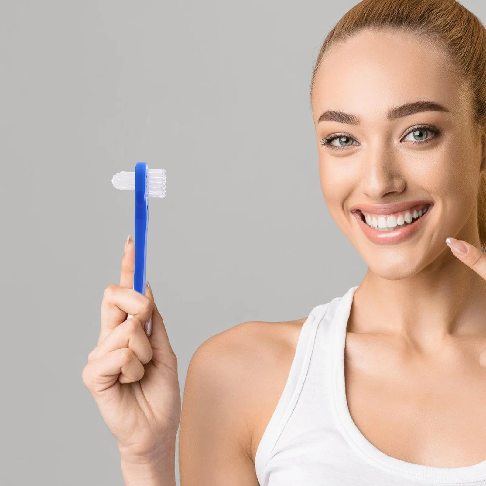 

4Pcs Compact Denture Brush Set Soft Bristles Dual Sided Toothbrush Mini Teeth Brush for Travel and Oral Care Denture Cleaning