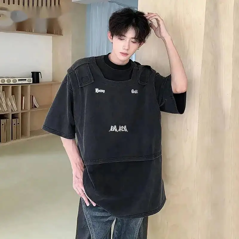 American Style Men's T-shirts Fake Two-piece O-neck Embroidery Worn-out Tops Casual Short Sleeved Loose Male Tops 9WQN7W