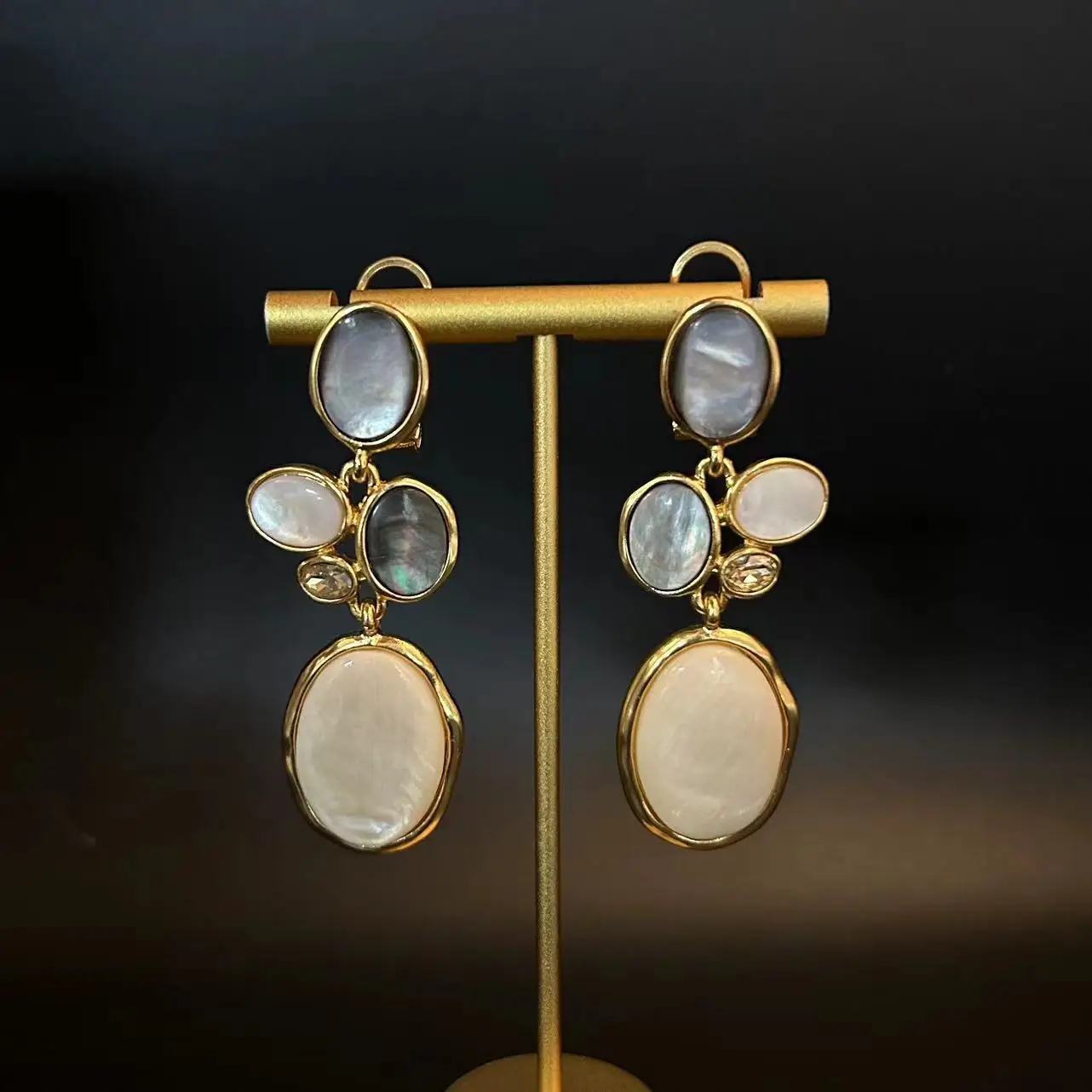 

Gold-Plated Abalone Shell & Pearl Jewelry Set, Drop Earrings & Pendant Necklace, Elegant Layered Design Fashion Gifts for Women