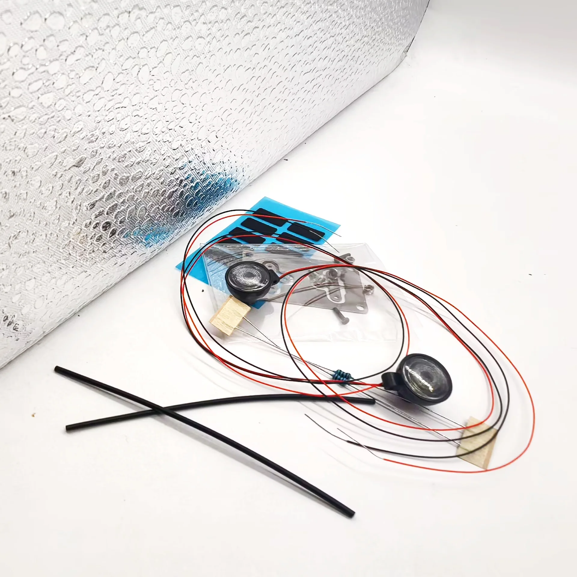 

RC 1/14 2pcs LED Searchlight Light Spotlight Lamp for Tamiya Truck Tipper for SCANIA 770S 56368 VOLVO ACTROS DIY Parts