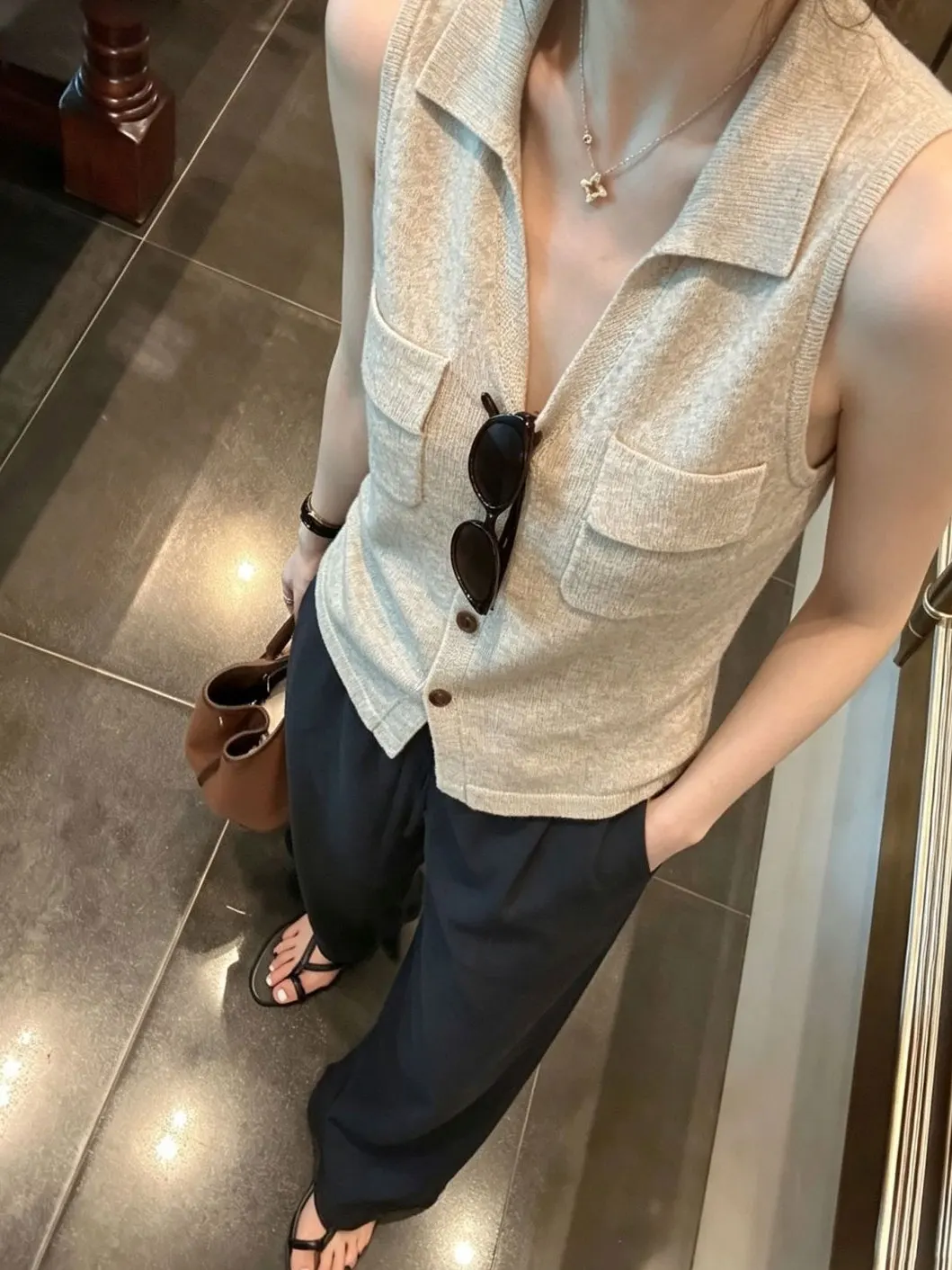 Slim Fit  Neck Vest Women's Fashionable Summer New Single Button Sleeveless Top Money Style Commute Style Polyester Fiber