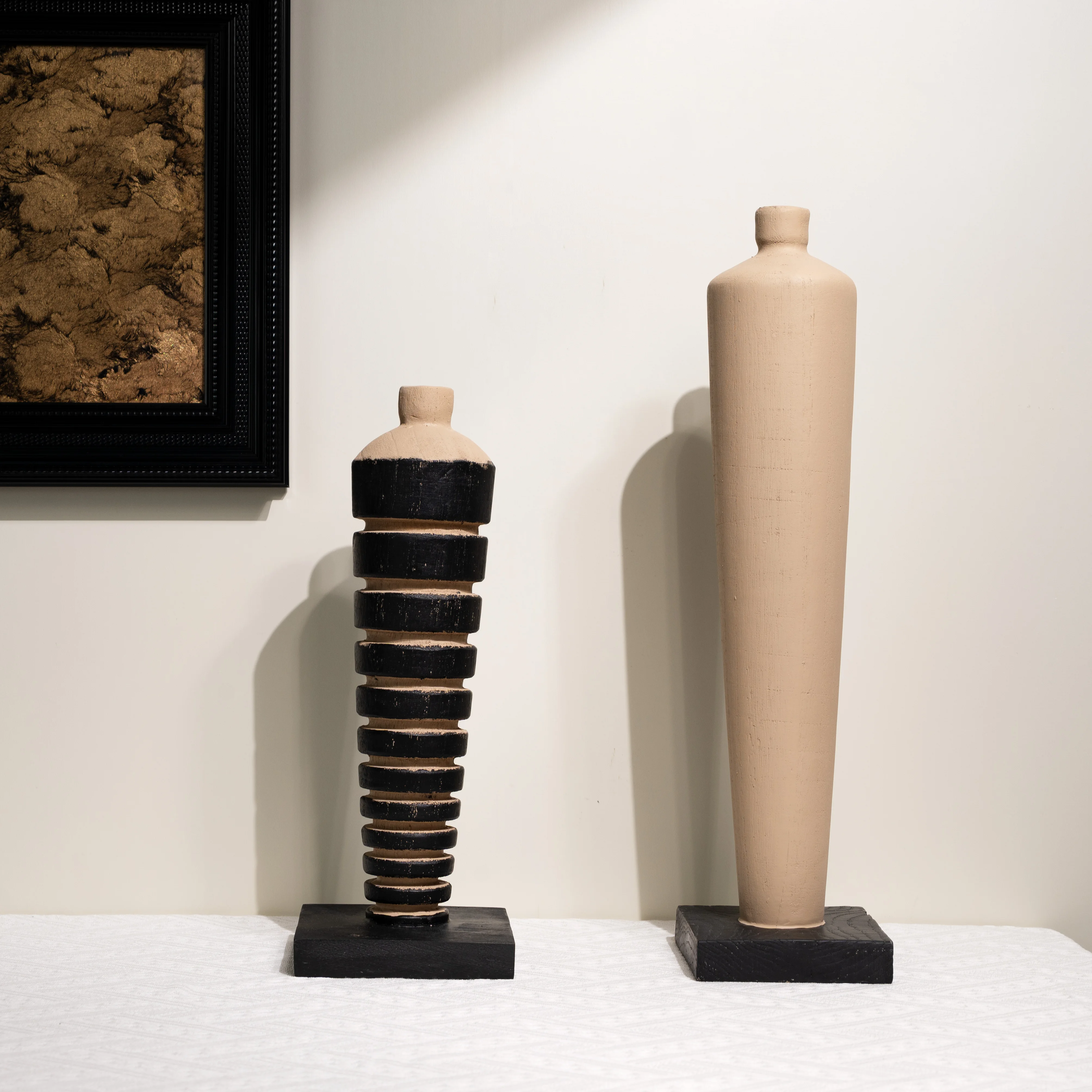 

Most Popular Modern Interior Home Decoration Creative Design Decor Resin Abstract Statue High-Leg Threaded Ornament