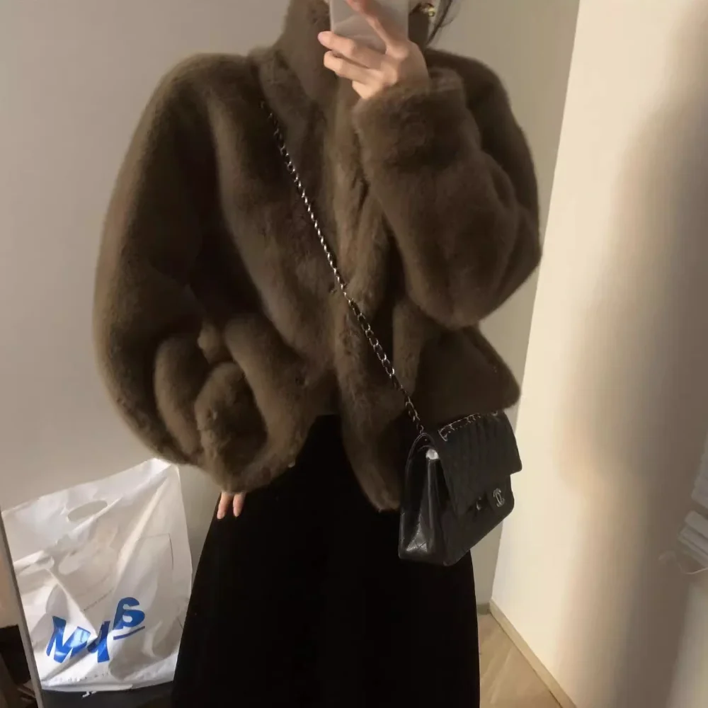 Dameswinterkorte nep-nertsbontjas uit 2025 met opstaande kraag Milieuvriendelijke bovenkleding in shearlingstijl