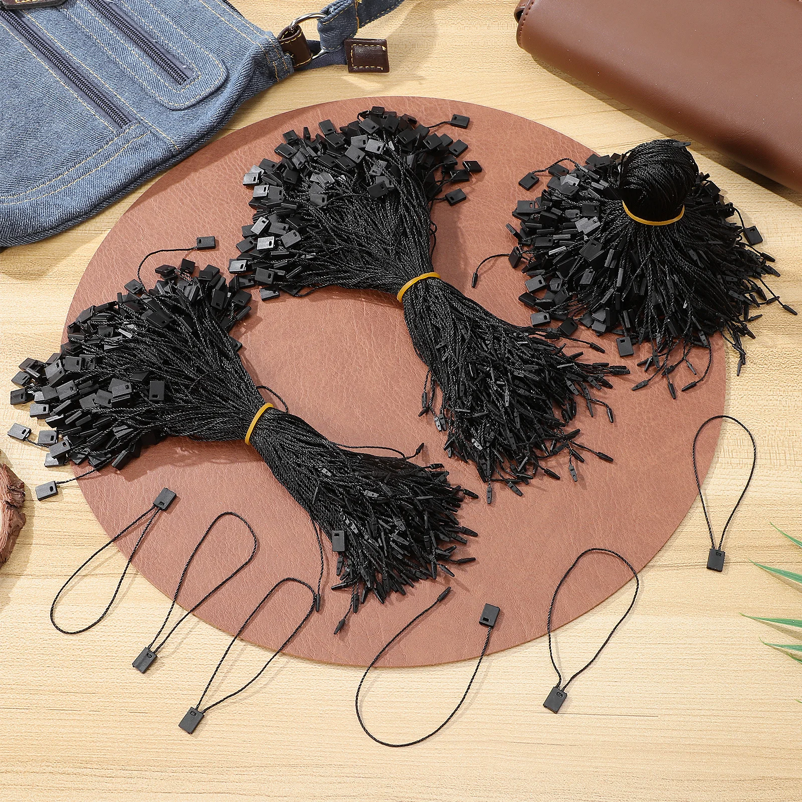 

950Pcs Black Tag String Nylon Snap Lock Plastic Fasteners Easy Use Tag Tie Strings Price Label Fastener Label String