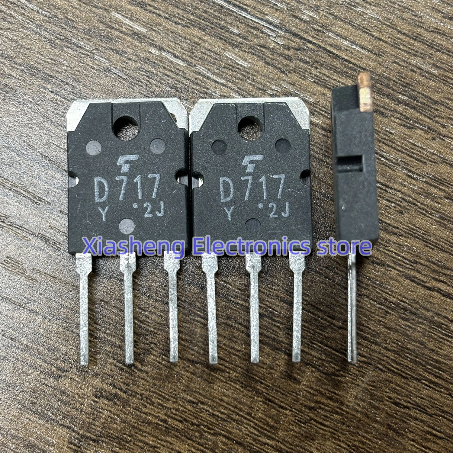 New Original 10Pcs D717 2SD717 TO-3P Transistor In Stock Good Quality