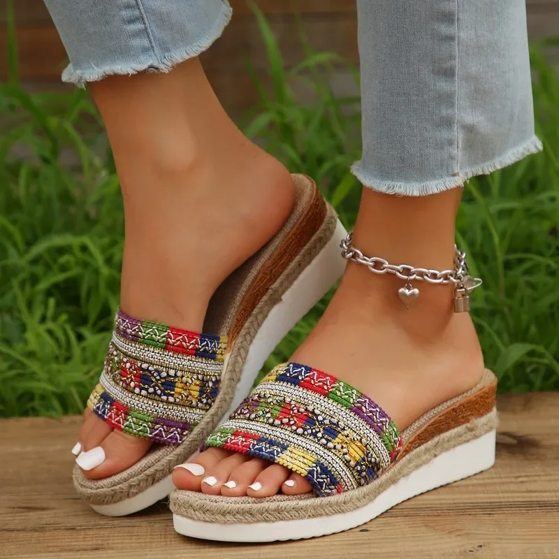 Woman Platform Flip Flops 2024 New Summer Malaysia Women Slipper Wedge Heel Shoes Embroidery Women Wedges Slippers