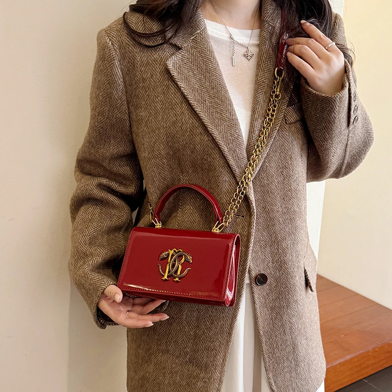 

Fashionable Designer Luxury Diaper Bags For Women Large Capacity Leather Shoulder Bag Elegant Minimalist Vintage Classic