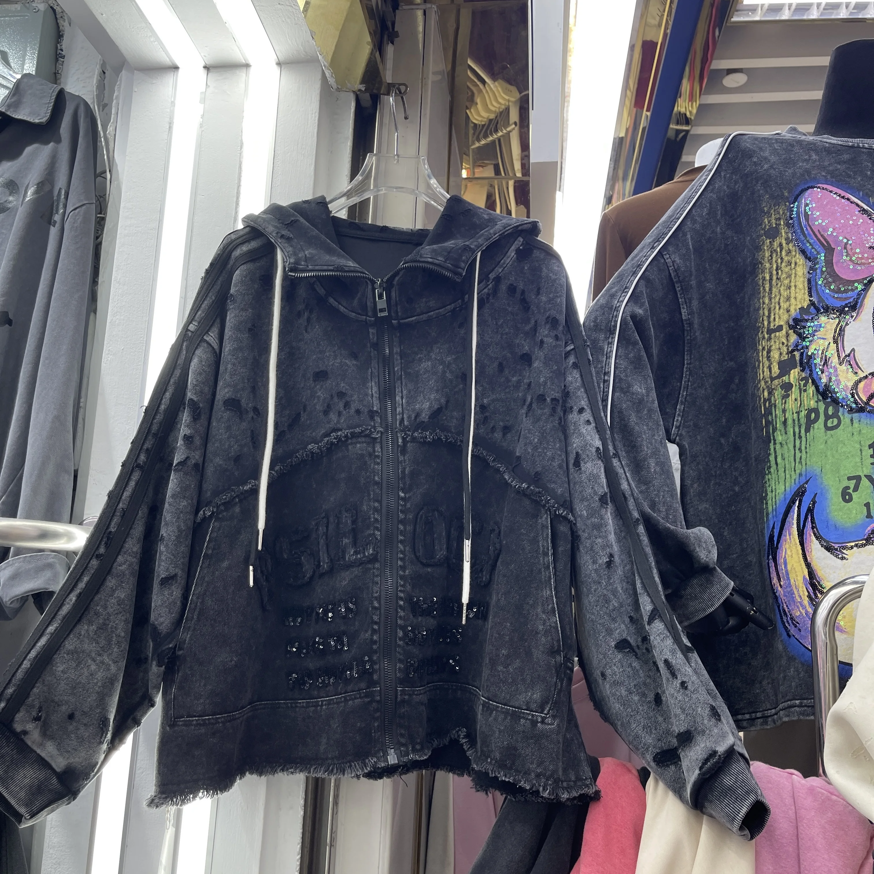 2025 Autumn New Design Distressed Patchwork Embroidered Hooded Sweatshirt Cardigan Street Style Loose Fashion Top for Women