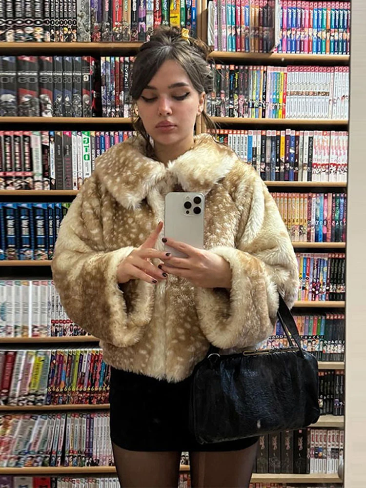 

Burgundy Women's Fur Coat Faux Fluffy Lapel Button Warm Short Jackets 2025 Autumn Winter Chic Street Ladies New In Outerwear