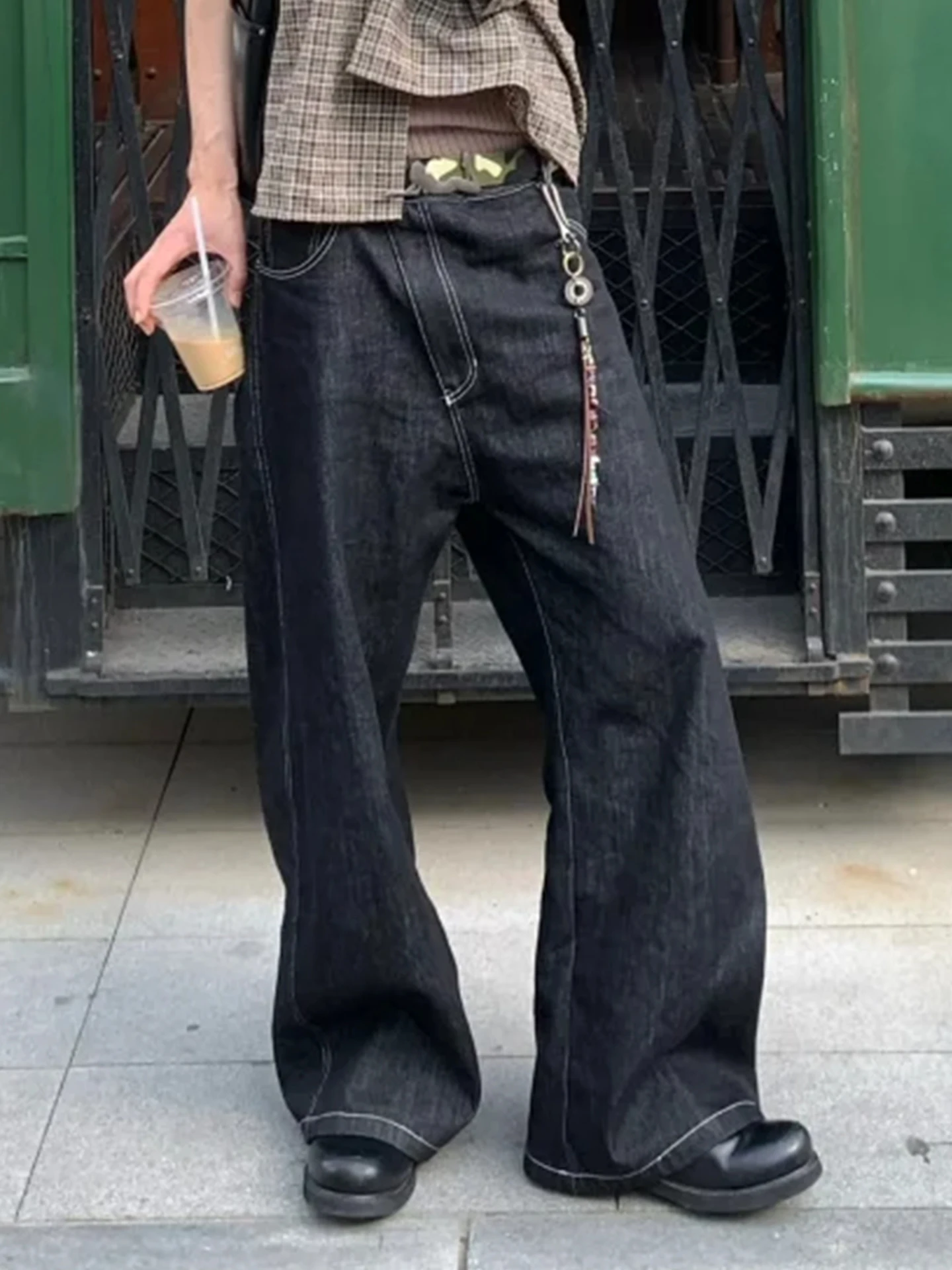 

Casual Waed Knife Men's Denim Jeans Loose Fit Sideways Buttoning Design American Retro Baggy Wide Leg Pants