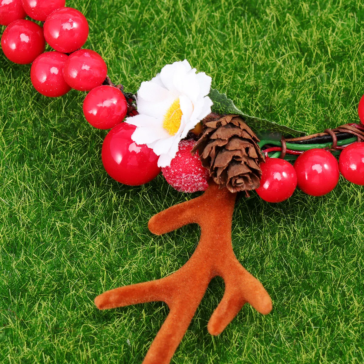 

Artificial Deer Antler Reindeer Headband Christmas Flowers Berry Hair Band for Women Party Costume Reindeer Headband