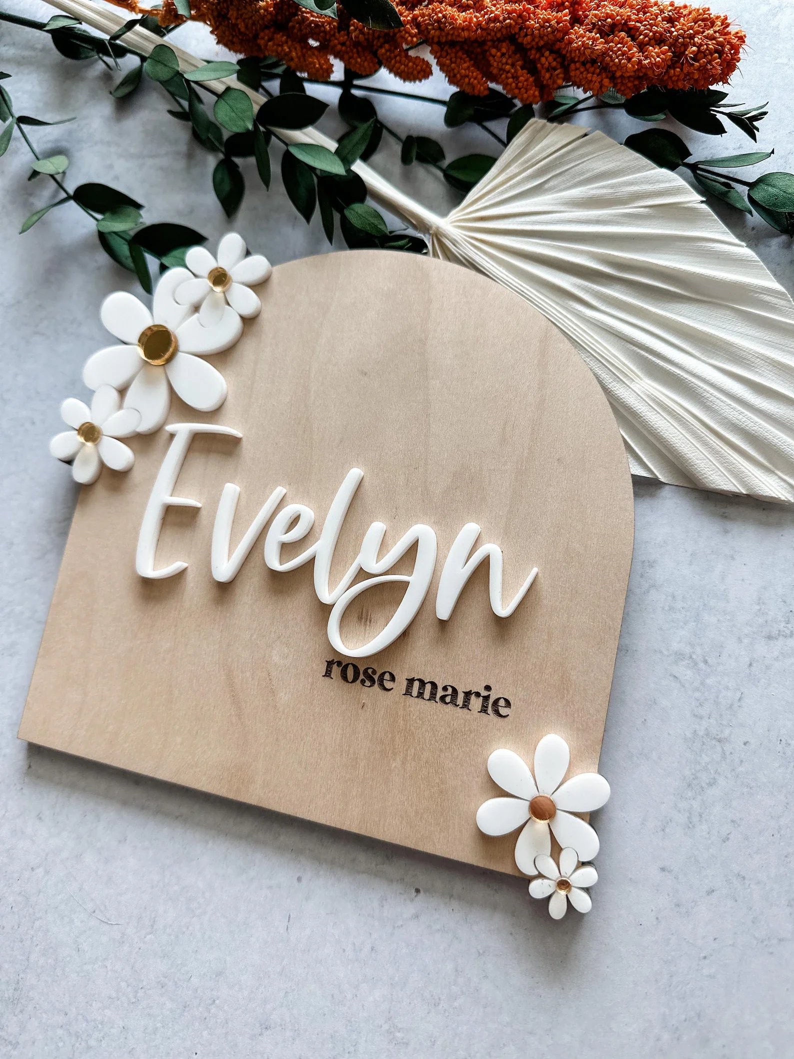 Personalized Daisy Name Announcement Sign | Baby Shower Gift | Baby Photo Prop | Nursery Decor | Baby Keepsake |Baby Shower Gift