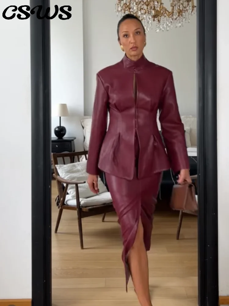 

Уличная кожаная куртка, юбка, комплект, женское закрытое пальто с воротником-стойкой на талии, длинная юбка с разрезом, 2026, модные шикарные комплекты для женщин