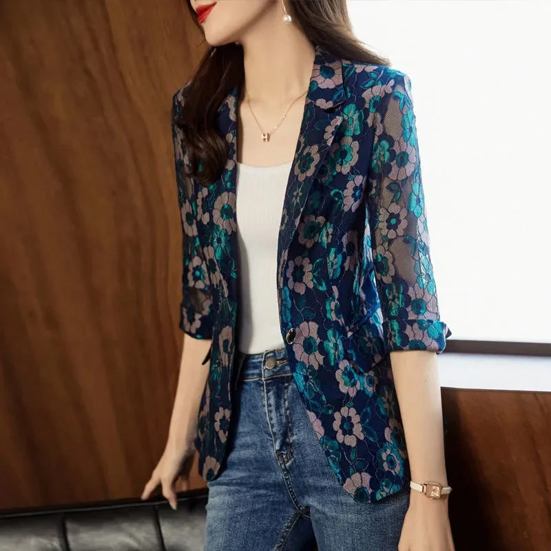 2024 Autumn Women\'s New Korean Small Suit Jacket Female Lace Embroidery Hollowed Out Slim One-third Sleeve One Button Suit Top