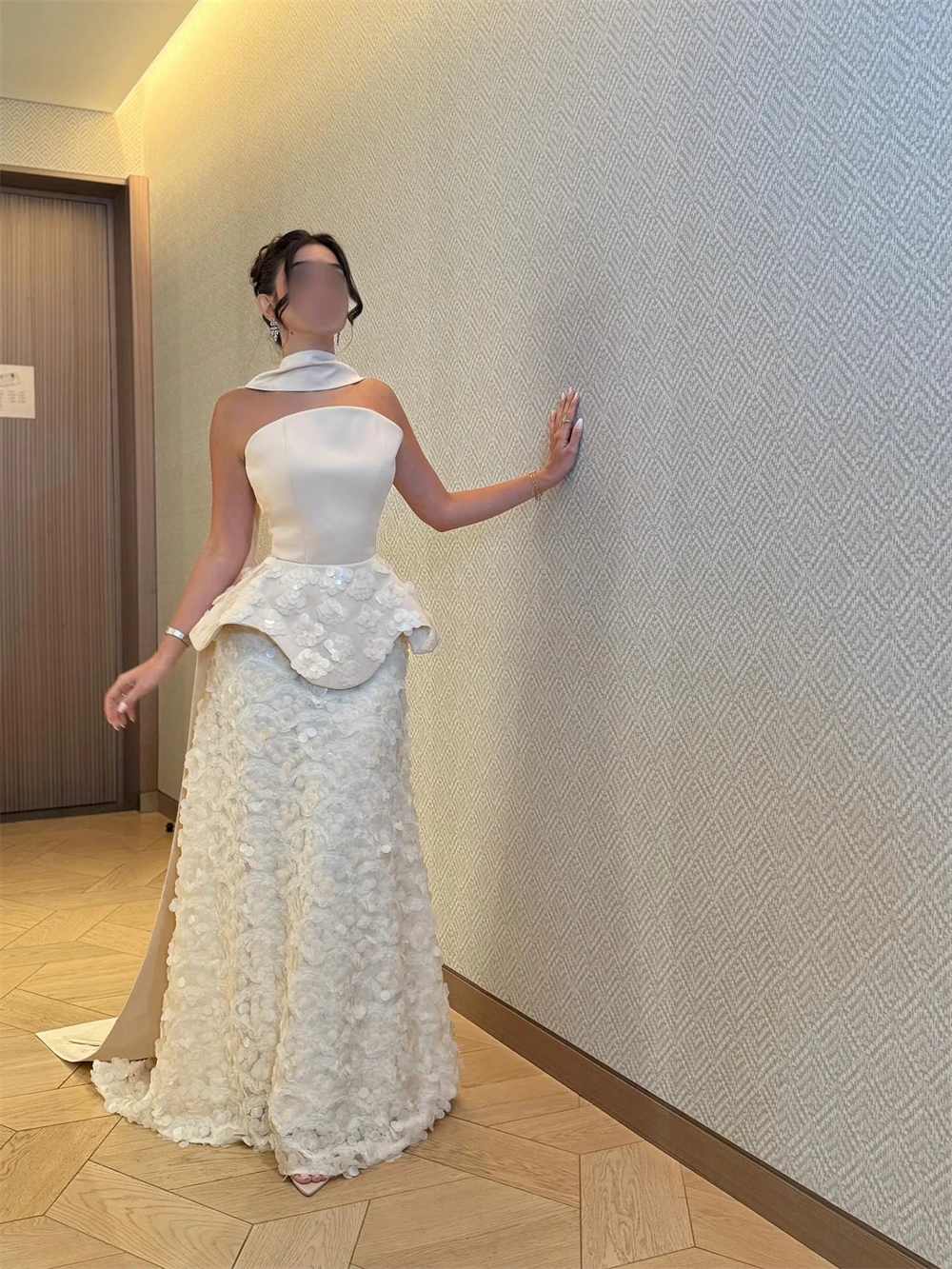 

Customized Simple beige Jersey Evening Dress Formal Strapless Sleeveless Celebrity Gowns Soft Straight Court Train Party Dresses