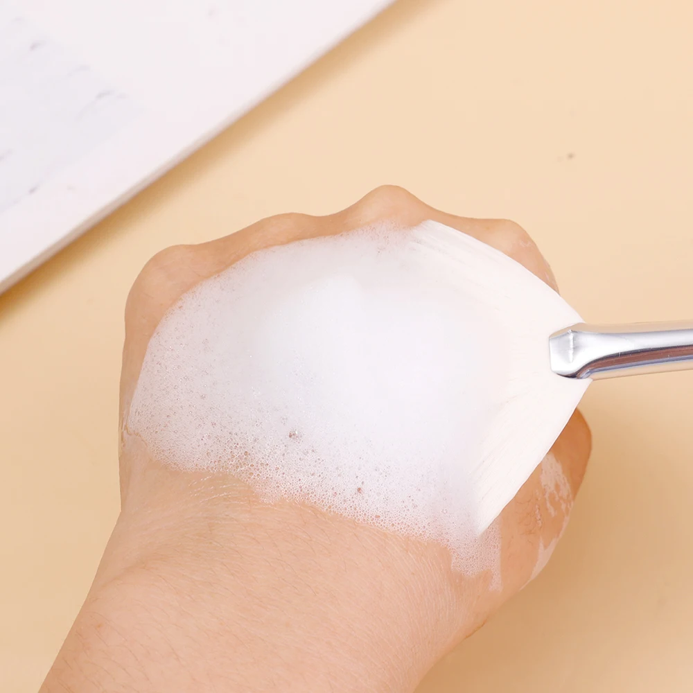 1 cepillo de ventilador para mascarilla Facial DIY, mango transparente, aplicador Facial suave, cepillo espumoso para máscaras de arcilla, loción corporal para salón de belleza