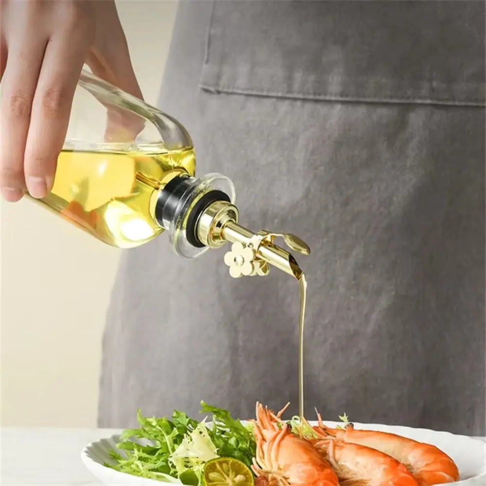 New 304 Stainless Steel Oil Stopper Cap Leakproof Auto Open Closing Pourer Nozzle Plum Blossom Type Oil Pourer