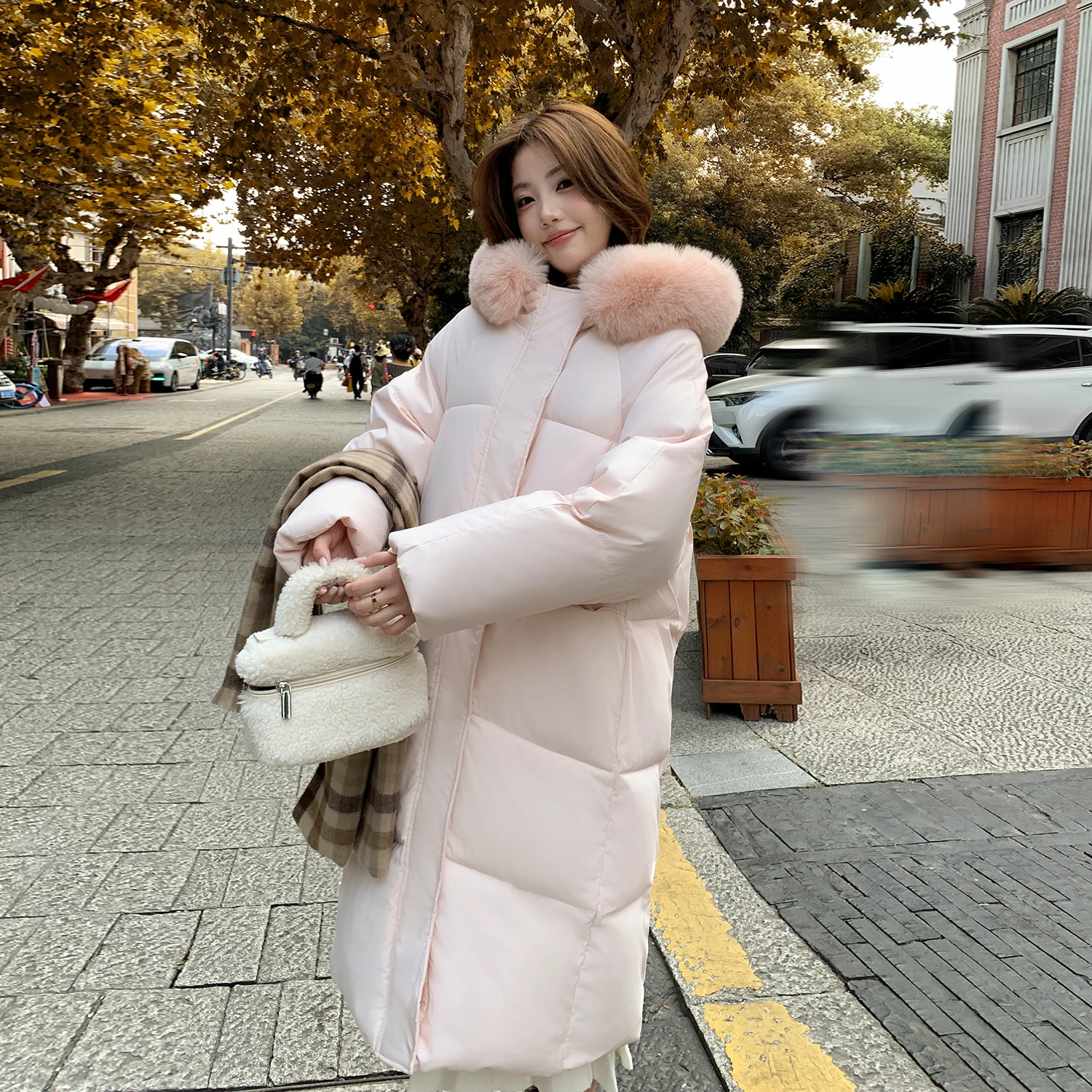 2026 Winter Thicken Mid-Length Pink Padded Jacket Female Over-the-knee Jacket Fur Collar Warm Cotton Jacket Women Parkas Coats