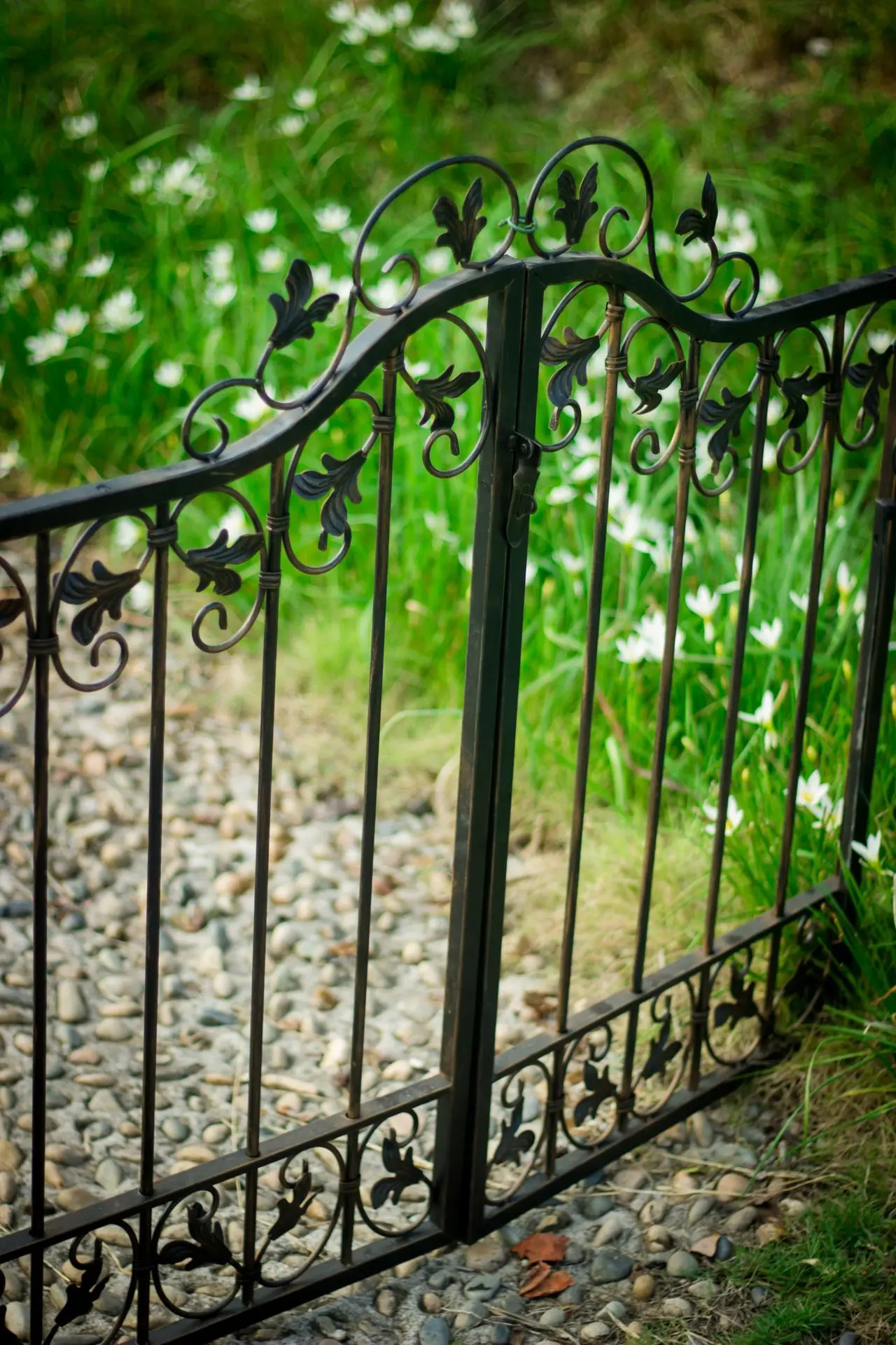 Outdoor Fence Iron Gate Door Garden Decorations