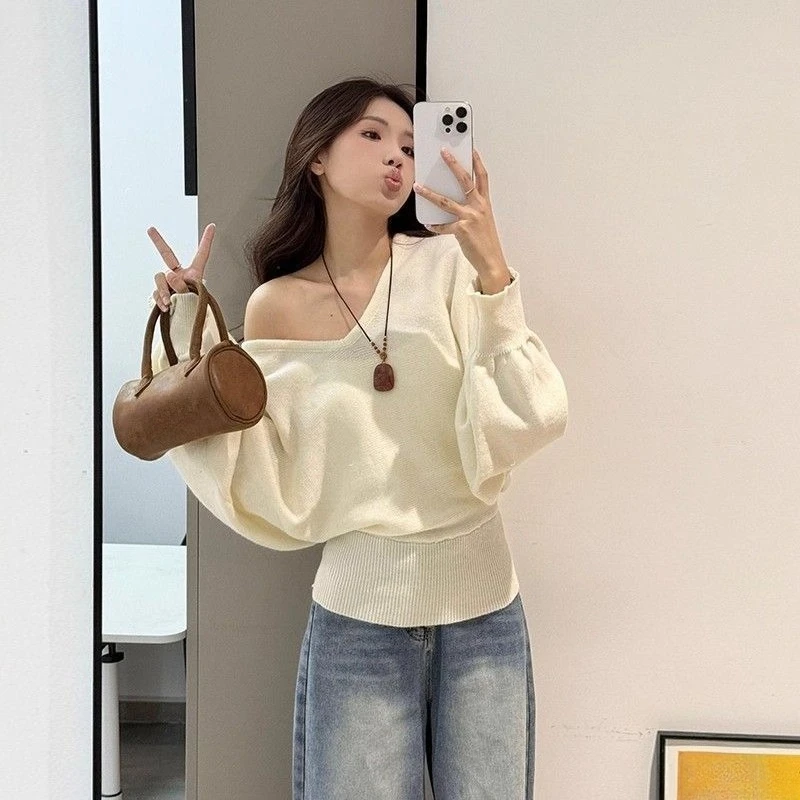 2026 Korean Lazy Style V Neck Batwing Knit Sweater Women Autumn Winter Lace Up Waist Slimming Pullover Tops