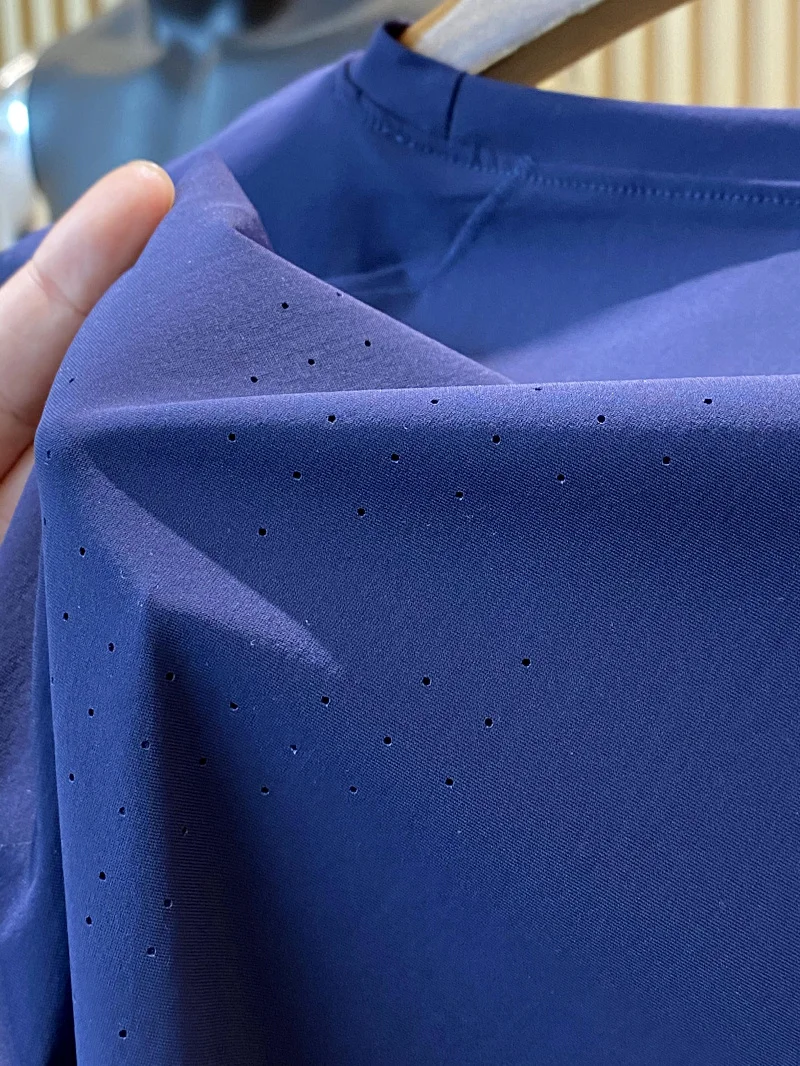 قميص رياضي خارجي قصير الأكمام للرجال عالي الجودة سريع الجفاف وقابل للتنفس للصيف برقبة مستديرة وتصميم رقيق بقصة قياسية #1