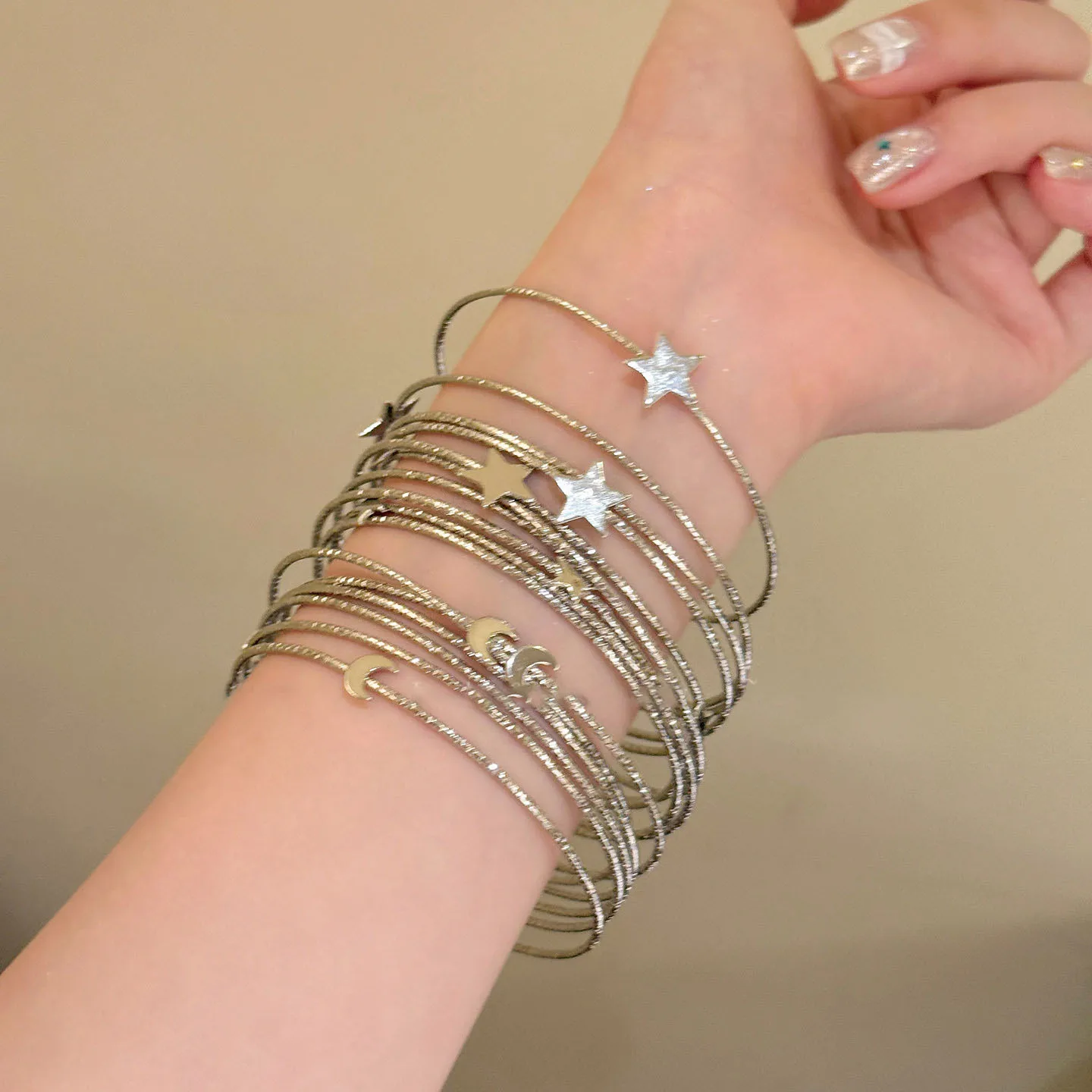 16 Pcs/set Multi-layer Silver Color Round Bangles Star Moon Charms Bracelets for Women Y2K Stackable Wrist Jewelry Club Party K