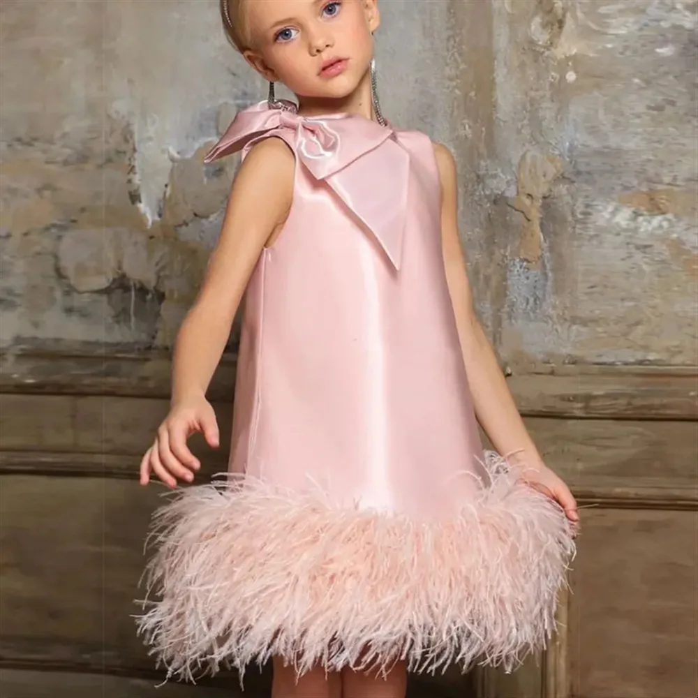 

Customized Sleeveless Flower Girl Wedding Dress Satin Feather With Bow Princess Birthday Party Prom Dress First Communion Gown