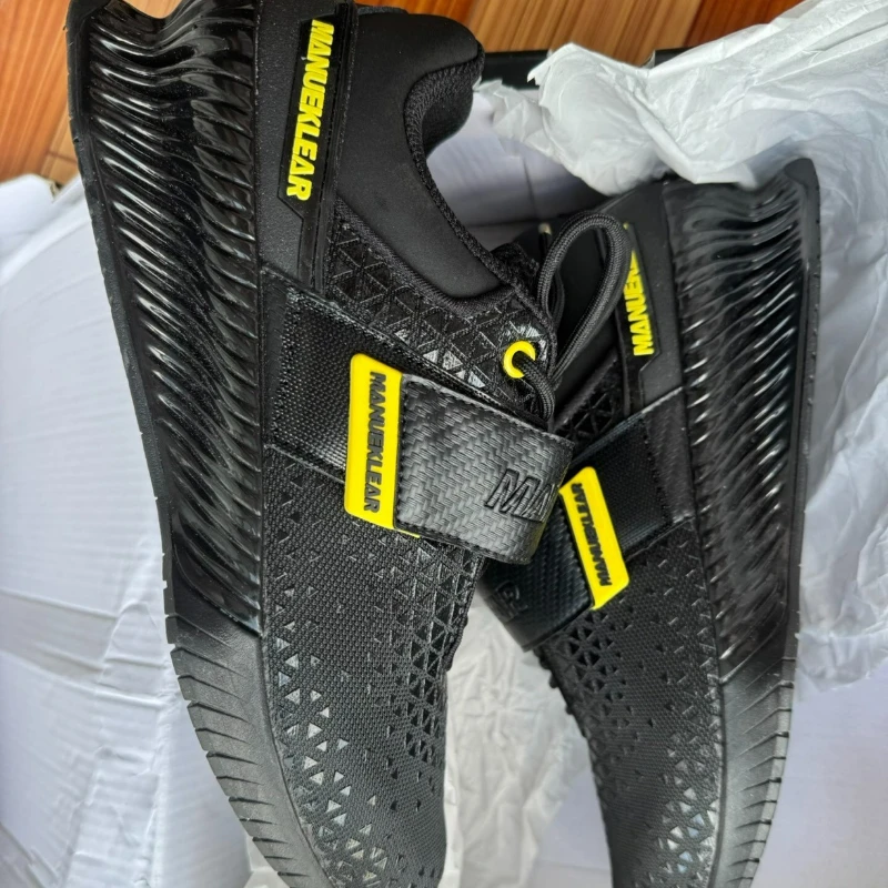 Chaussures de musculation de marque de luxe hommes femmes chaussures de Squat noir rouge pour unisexe marque de luxe chaussure de sport intérieure chaussures de sport en caoutchouc