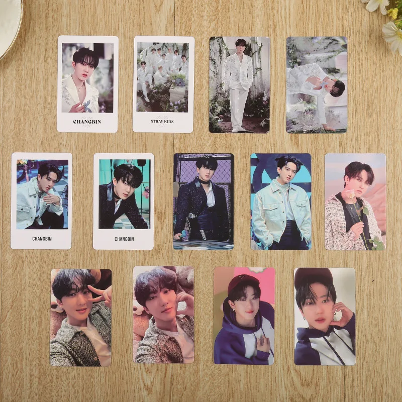 بطاقة صغيرة جديدة للرجال من SKZOO باللون الرمادي لأسبوع اليوم ونجمة محيطية لطيفة من SKZOO بنفس النمط