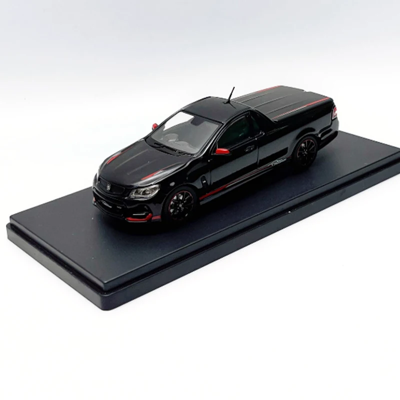 

Diecast Original 1:43 Scale VF11 Magnum Ute Alloy Model Finished Product Classic Decoration Hobbies Souvenirs Collection Display
