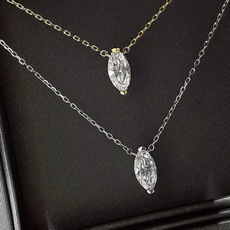 Huitan Halskette mit minimalistischem Zirkonia-Anhänger für Damen, goldfarben/silberfarben, Accessoires für den Alltag, vielseitiger Schmuck, Geschenk