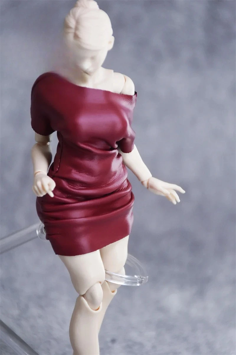 1/12 Maßstab Weibliche Soldatin PU-Leder Kurzes Kleid mit Falten Kleidungsmodell für 6'' NT-04 Romankey Actionfigur-Körper – Detail 10