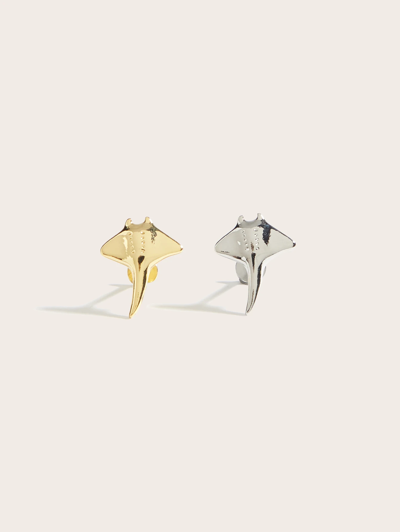 Sparkle Studs Stainless Steel  Stingray Earring, Simple and Versatile  Two sizes for women 1pce