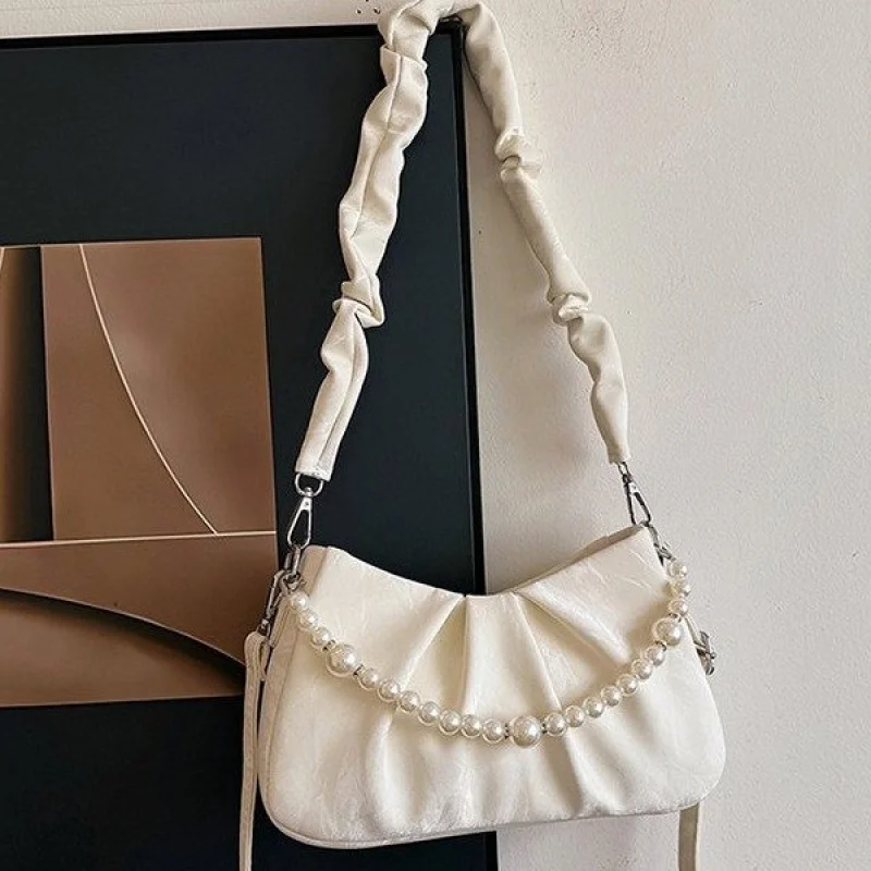 

Fashionable Denim Crossbody Bag Women Breathable Fabric Magnetic Pocket Ripped Detail Lightweight All-Match Casual Bag​