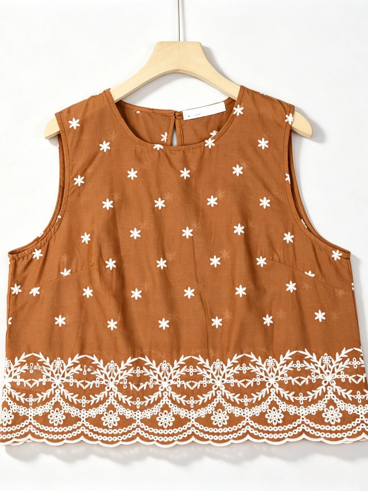Women's Summer Floral Embroidery Sleeveless Vest And Elastic Waist Skirt Set Two-Piece Suit Casual Vacation Style